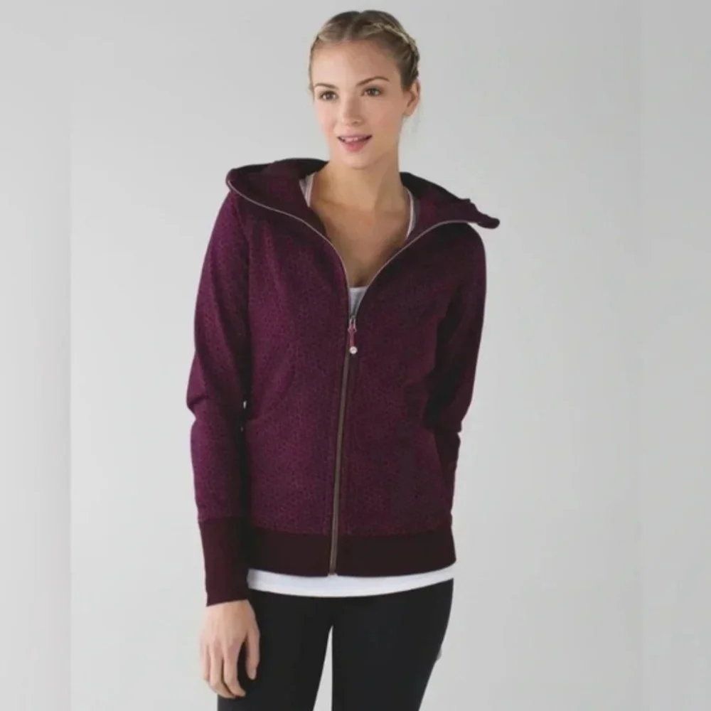 EUC Lululemon Scuba Hoodie III Size 6 Purple Color - Picture 4 of 14
